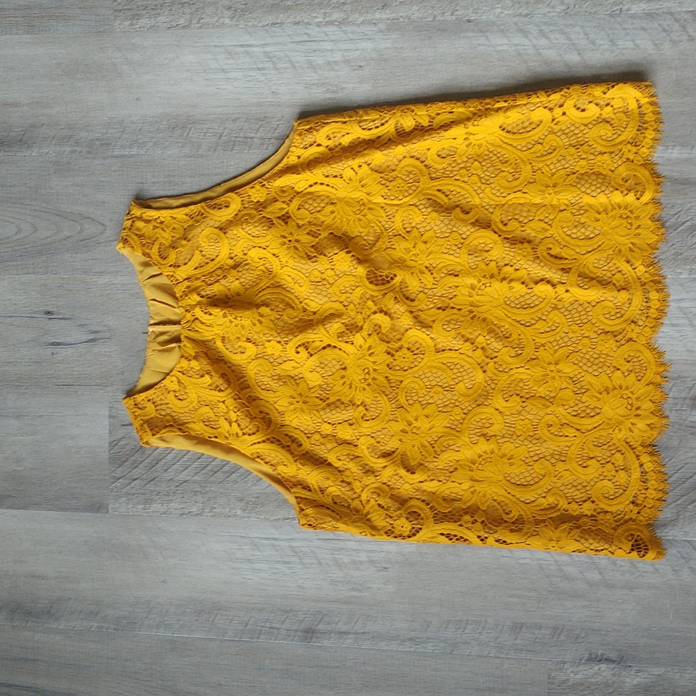 Lace tank